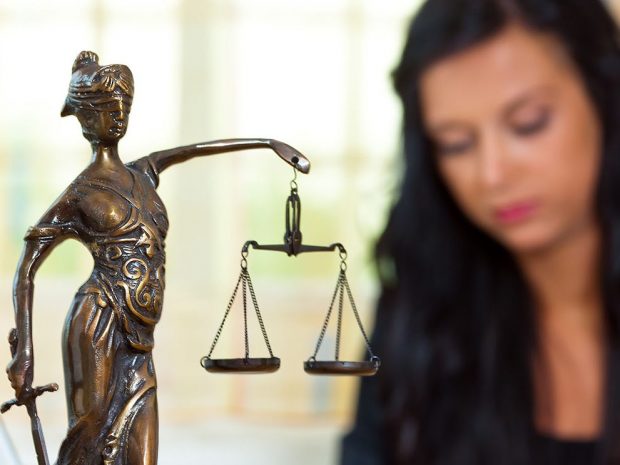 Beitragsbild zum Thema "Einführungslehrgänge der angehenden Justizfachwirte gestartet" Beitragsbild zum Thema "Einführungslehrgänge der angehenden Justizfachwirte gestartet"