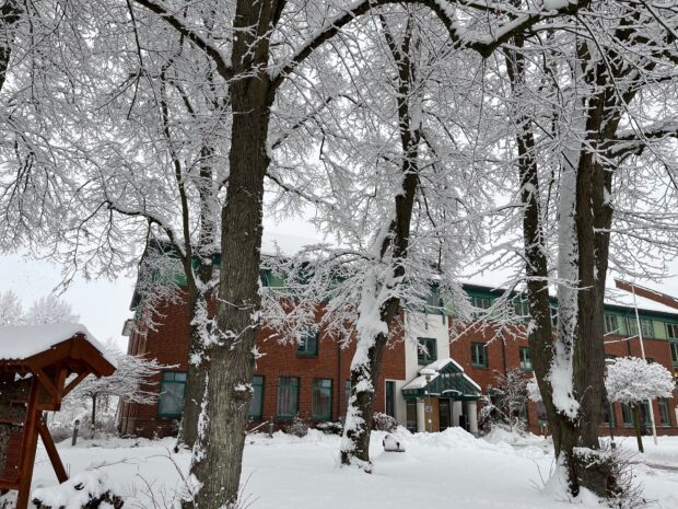 Beitragsbild zum Thema "Wetterbedingter Fernunterricht an der VAB am Freitag, 9.1.2026"